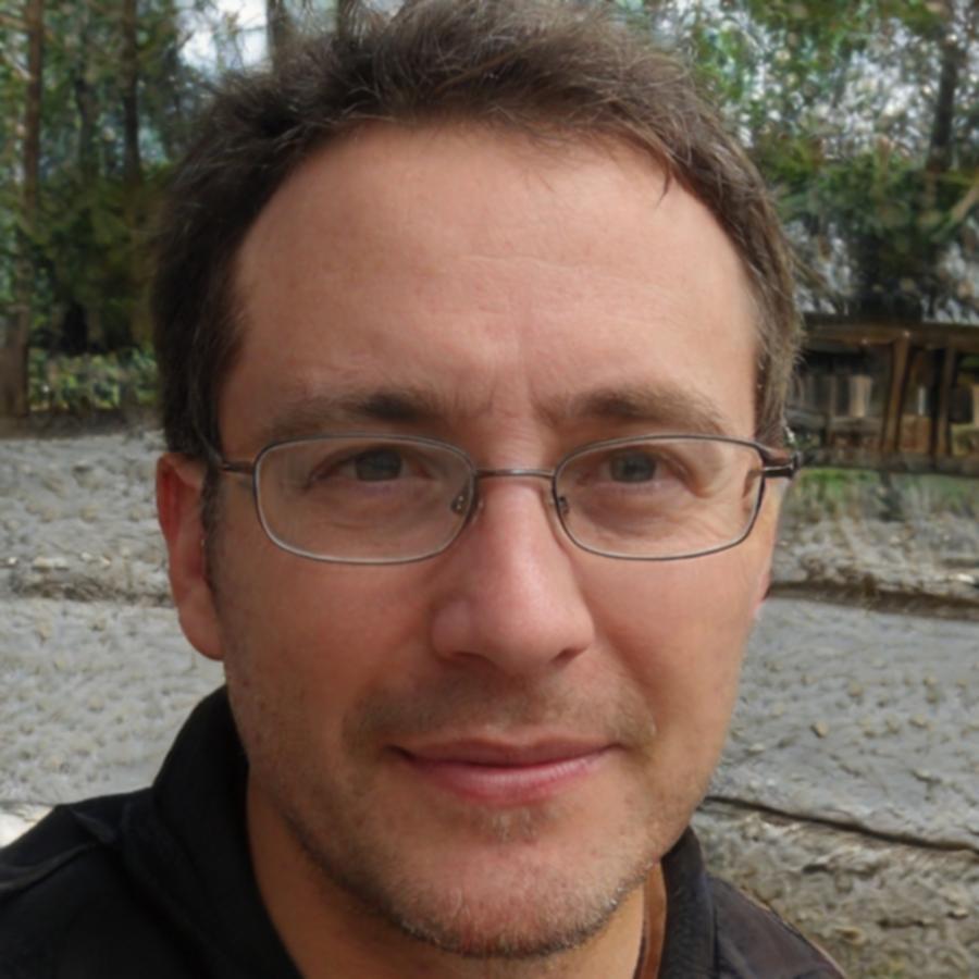 Especialista en datos financieros distribuidos